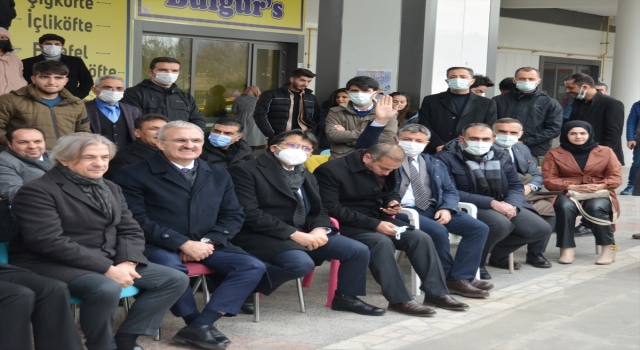 Diyarbakır DÜ’de kitap mezadı düzenlendi