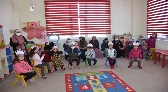 Siirt Minik Adımlar Kreş ve Gündüz Bakım Evi’nde karne heyecanı