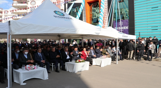 Diyarbakır’da sanat ve meslek eğitim kurslarının yer aldığı merkez açıldı