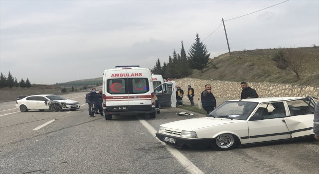 Adıyaman’daki trafik kazasında 3 kişi yaralandı