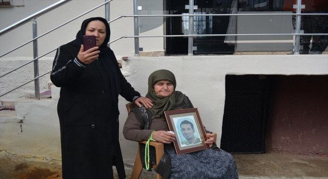 Çocuğunu görmek için gittiği Ukrayna’da mahsur kalan turizmci yardım bekliyor 