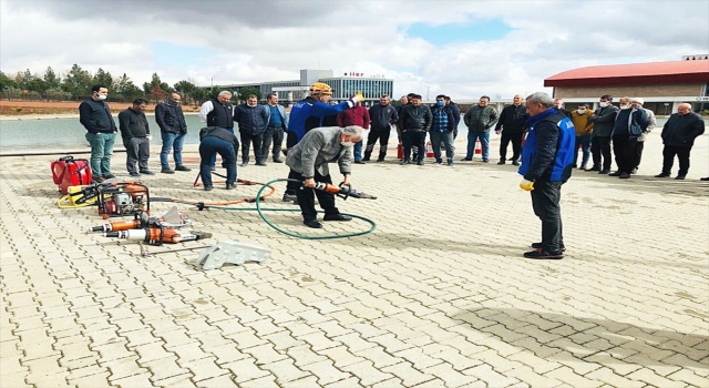 Harran Üniversitesi personeline afet eğitimi verildi