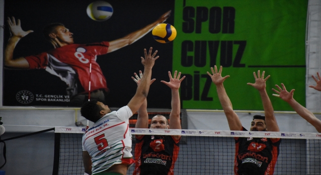 Voleybol: AXA Sigorta Efeler Ligi