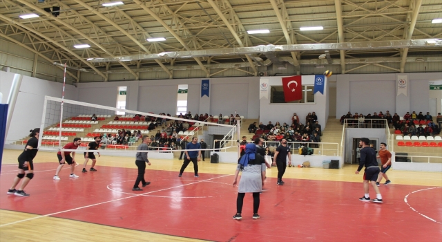 Gercüş’te voleybol turnuvası düzenlendi 
