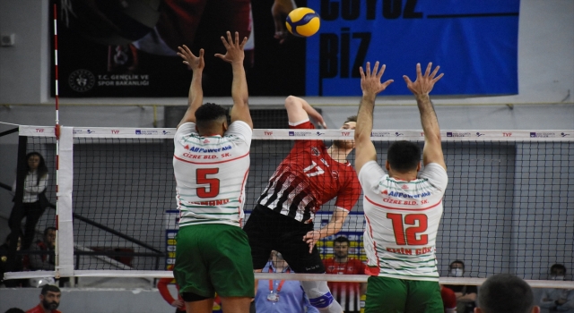 Voleybol: AXA Sigorta Efeler Ligi playoff 58’incilik etabı