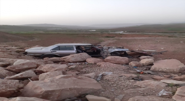 Siirt’te otomobilin devrilmesi sonucu 3 kişi yaralandı