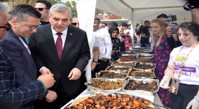 Halfeti’de 6. Meyve Yemekleri Festivali düzenlendi