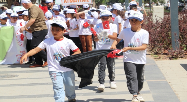 Siirt’te ilkokul öğrencileri farkındalık için çevre temizliği yaptı