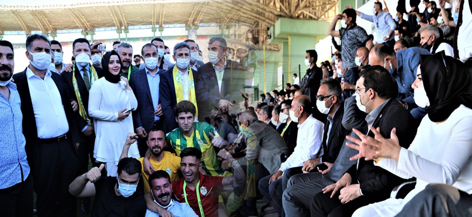 Cevher Erdem futbol tarihine geçti