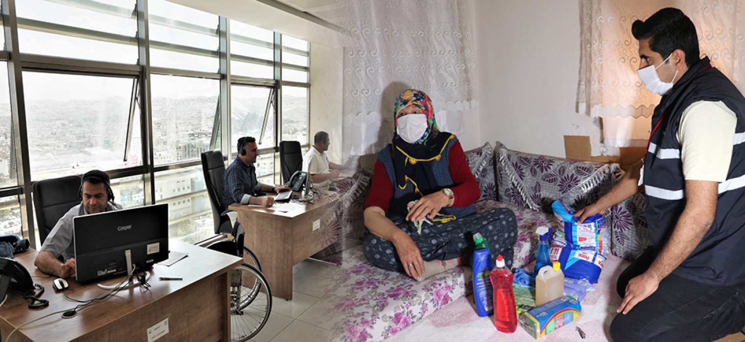 İhtiyaç sahipleri 153’ten talepte bulunuyor