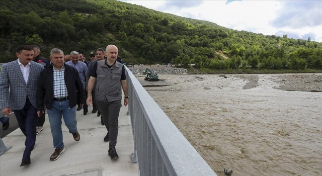 Bakan Karaismailoğlu: Selden etkilenen bölgelerde kamu kurumları ve bakanlıklar teyakkuz halinde