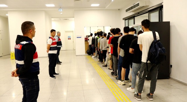 41 bin 35 göçmen sınır dışı edildi