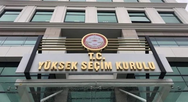 YSK’den ’bakan’ kararı: İstifa etmelerine gerek yok