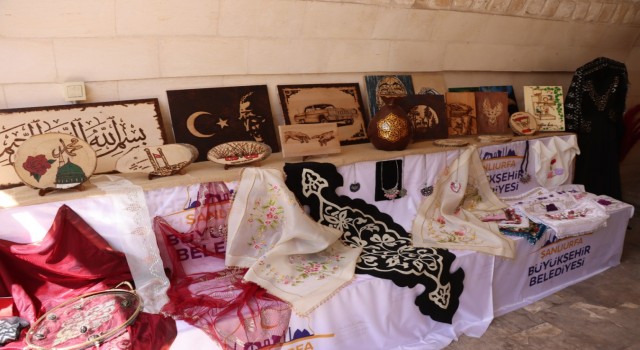 Büyükşehir’den Sanat Sokağı’nda el sanatları sergisi