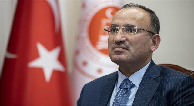 Şanlıurfa’dan milletvekili seçilen Bozdağ da bakanlık görevini devretti
