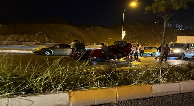 Diyarbakır Yolu Üzerinde Kaza! Takla Attı