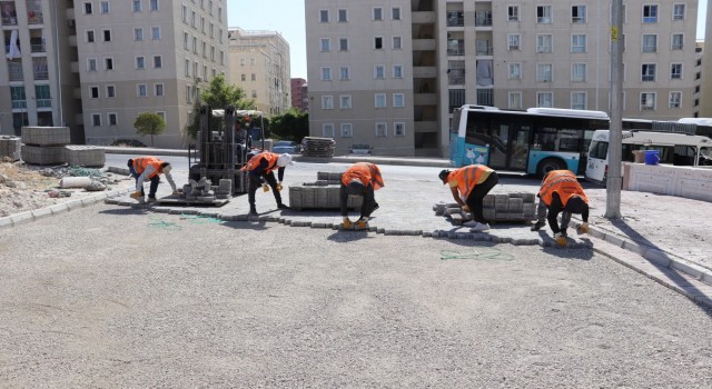 Seyrantepe Mahallesinde Kilitli Parke Taşı Çalışması Sürüyor