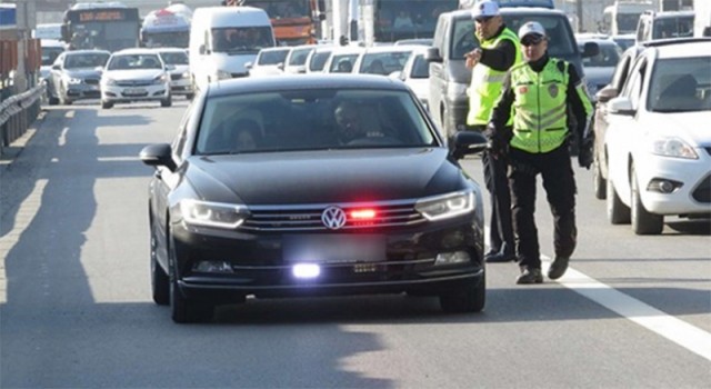 İçişleri Bakanlığı’ndan yeni ”çakar” talimatı