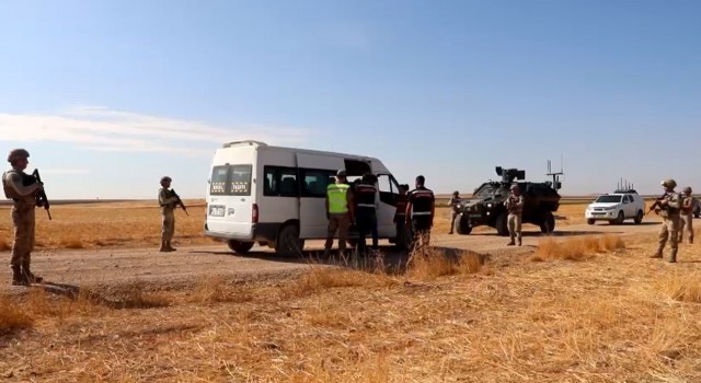 Şanlıurfa’da göçmen kaçakçılarına büyük darbe!