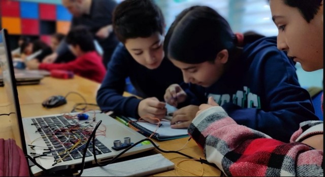 DENEYAP Teknoloji Atölyeleri Şanlıurfa’da yeni yıldızlarını arıyor!