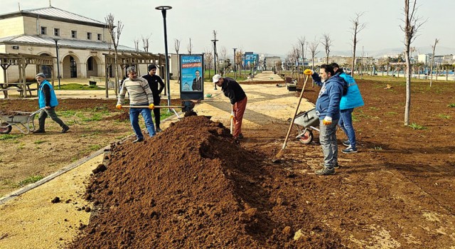 Eyyübiye Millet Bahçesi’nde mevsimsel bakım çalışmaları başladı!