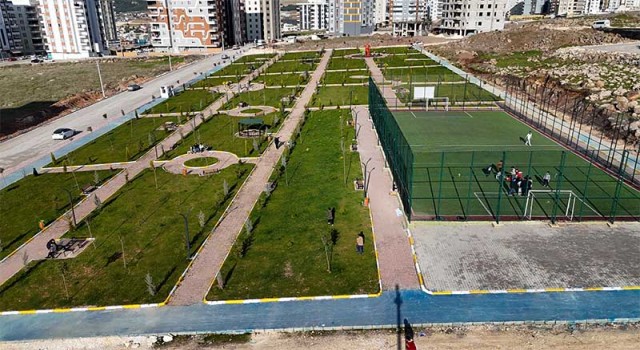 Karaköprü’ye 11 bin metrekarelik yeni park kazandırıldı