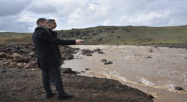 Siverek’te köprü çöktü: 10 mahalleye ulaşım kesildi