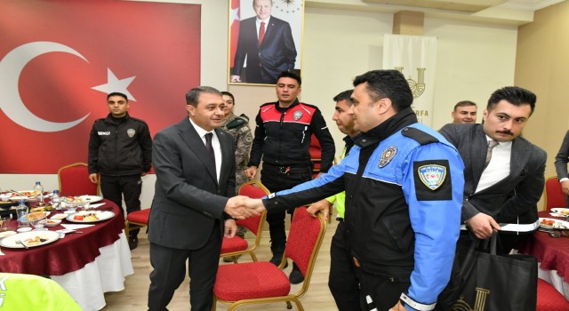 Şanlıurfa Valisi Şıldak: Türk polisi, huzur ve güvenliğimizin sembolüdür