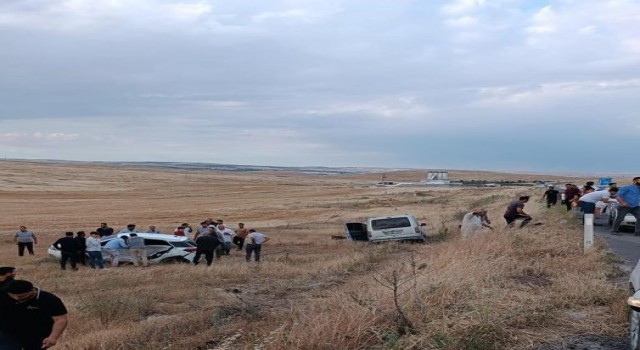 Şanlıurfa-Suruç yolunda kaza! Yaralılar var