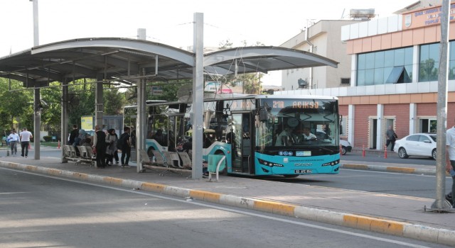 Şanlıurfaspor’a destek! Büyükşehir Belediyesi toplu taşımayı ücretsiz yaptı