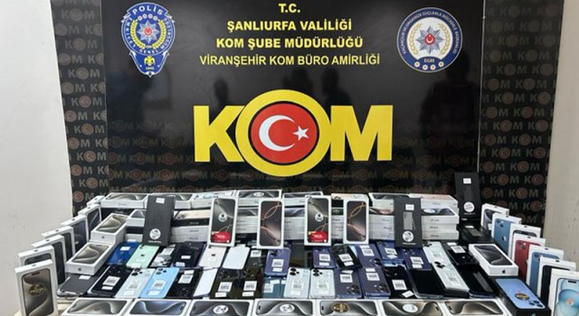 Viranşehir’de kaçakçılık operasyonu: 350 kaçak cep telefonu ele geçirildi