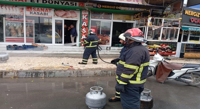 Şanlıurfa’da işyerinde çıkan yangın söndürüldü