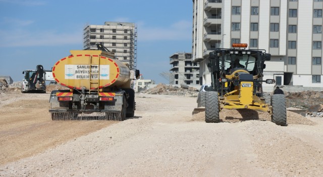 Şanlıurfa Büyükşehir Belediyesi, Karaköprü’de Yeni Yollarla Ulaşımı Kolaylaştırıyor