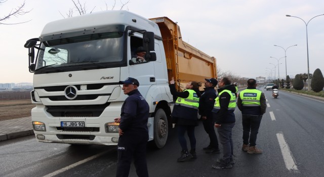 Şanlıurfa'da Hafriyat Araçlarına Yönelik Denetimler Başladı: Nisan'dan İtibaren Yaptırım Uygulanacak