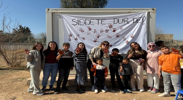 Akçakale’de Öğrencilerden ‘Şiddete Dur De’ Etkinliğiyle Farkındalık Oluşturuldu