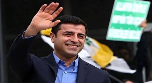 Selahattin Demirtaş sessizliğini bozdu;PKK'ya çağrı yaptı!