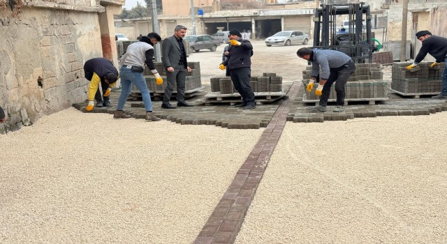 "Suruç Belediyesi, 105 Bin M² Kilit Taşı Döşeyerek Altyapı Çalışmalarını Hızla Tamamlıyor"