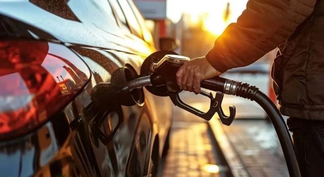 Akaryakıta Yeni Zam! Benzin ve Motorin Fiyatları Arttı!