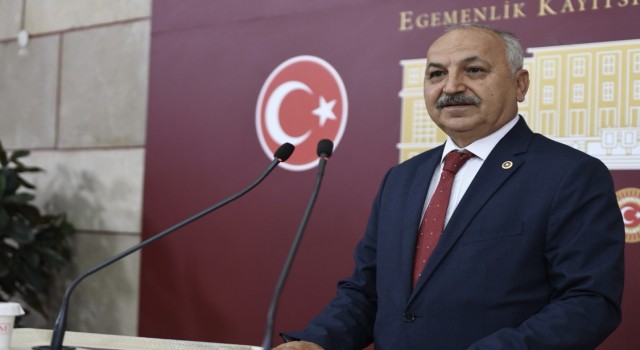 CHP’li Dinçer: “Sofralar Borçla Kuruluyor, Faturalar Faizle Ödeniyor”
