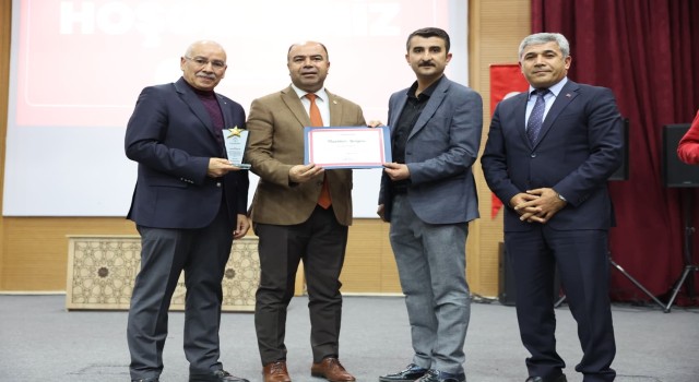 Karaköprü Belediyesinde Başarılı Personel Ödüllendirildi