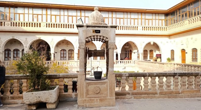 Urfa’da Eyvan Kültürü: Serinliğin ve Yaşamın Merkezi