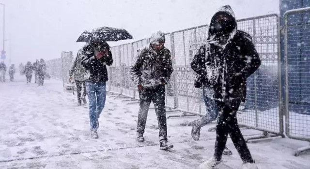 Ankara’da Taşımalı Eğitime Kar Nedeniyle Bir Gün Ara Verildi