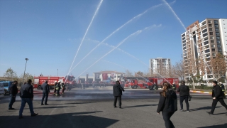 Diyarbakır’da 6 yeni araçla itfaiye filosu güçlendirildi 