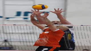 Voleybol: AXA Sigorta Efeler Ligi