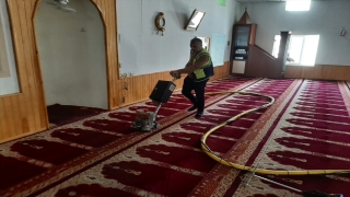Viranşehir’de camilerde ramazan temizliği yapıldı