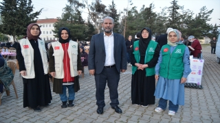 Gaziantep’te İDEA Uluslararası İnsani Yardım ve Eğitim Derneği yetimlere iftar verdi