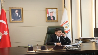 Büyükşehir Belediye Başkanı Beyazgül, koltuğunu ilkokul öğrencisine devretti