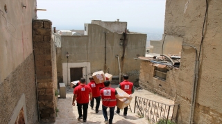 Mardin’de 120 öğrenciye bayramlık giysi yardımı yapıldı