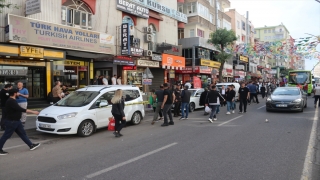 Diyarbakır’da iş yerine düzenlenen silahlı saldırıda 2 kişi yaralandı 