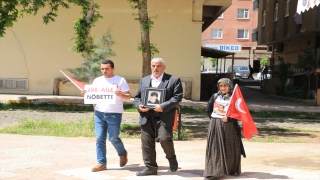 Diyarbakır annelerinin oturma eylemine bir aile daha katıldı